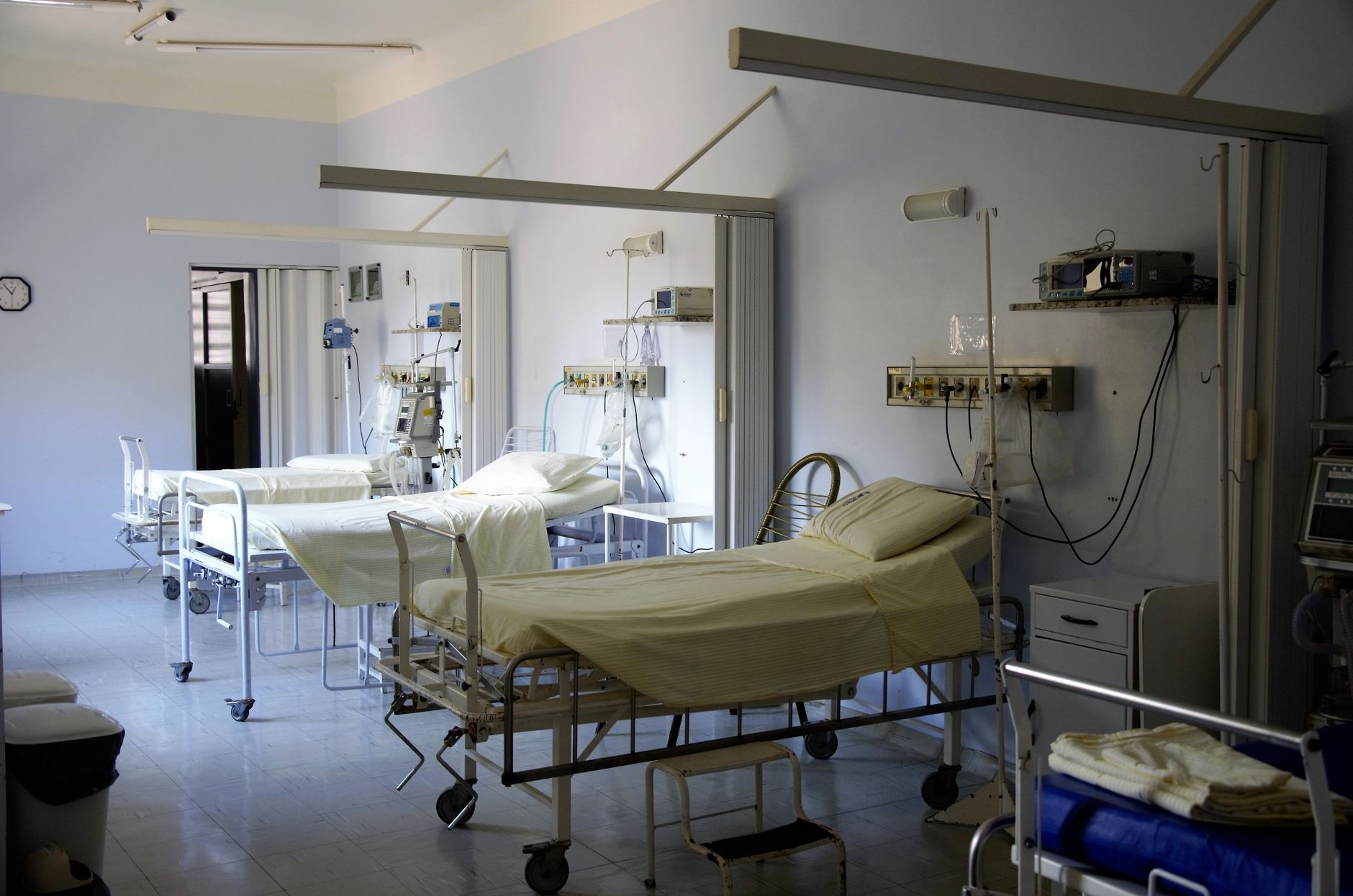 Asbestos Exposure at Hiawatha Community Hospital for Hospital Workers